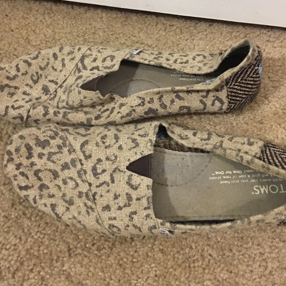 Toms Burlap Slides-Leopard Print size 8 🐆🤎🖤 - Picture 1 of 3